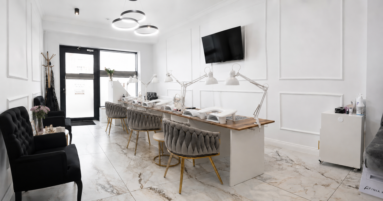 Wnętrze salonu Piękna Sprawa Studio